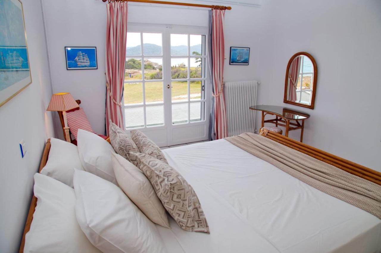 Aroura Homes 4Br Beachfront Villa سبيتسيس المظهر الخارجي الصورة