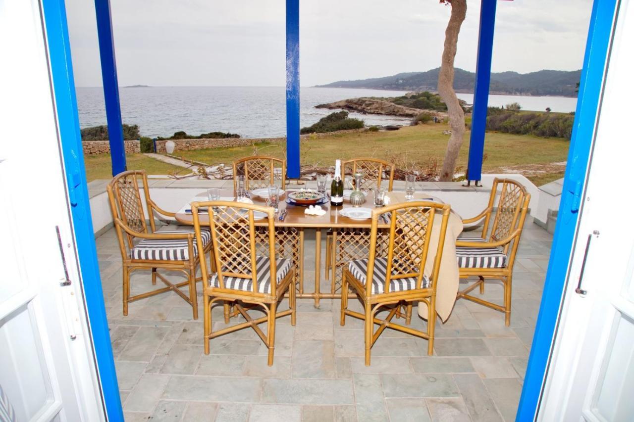 Aroura Homes 4Br Beachfront Villa سبيتسيس المظهر الخارجي الصورة